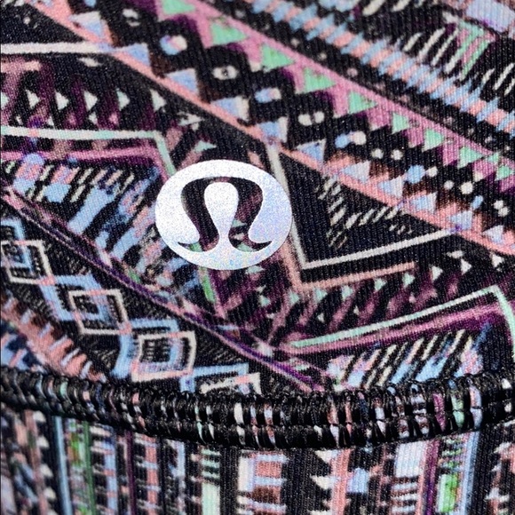 Aztec Sports Bra - Picture 6 of 7